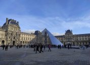 Skleněná pyramida v Louvru. Foto: Olga Holotová