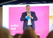 Vyslaní učitelé u krajanských komunit a lektoři českého jazyka se 27. 8. 2026 sešli v Domě zahraniční spolupráce již poosmnácté. 