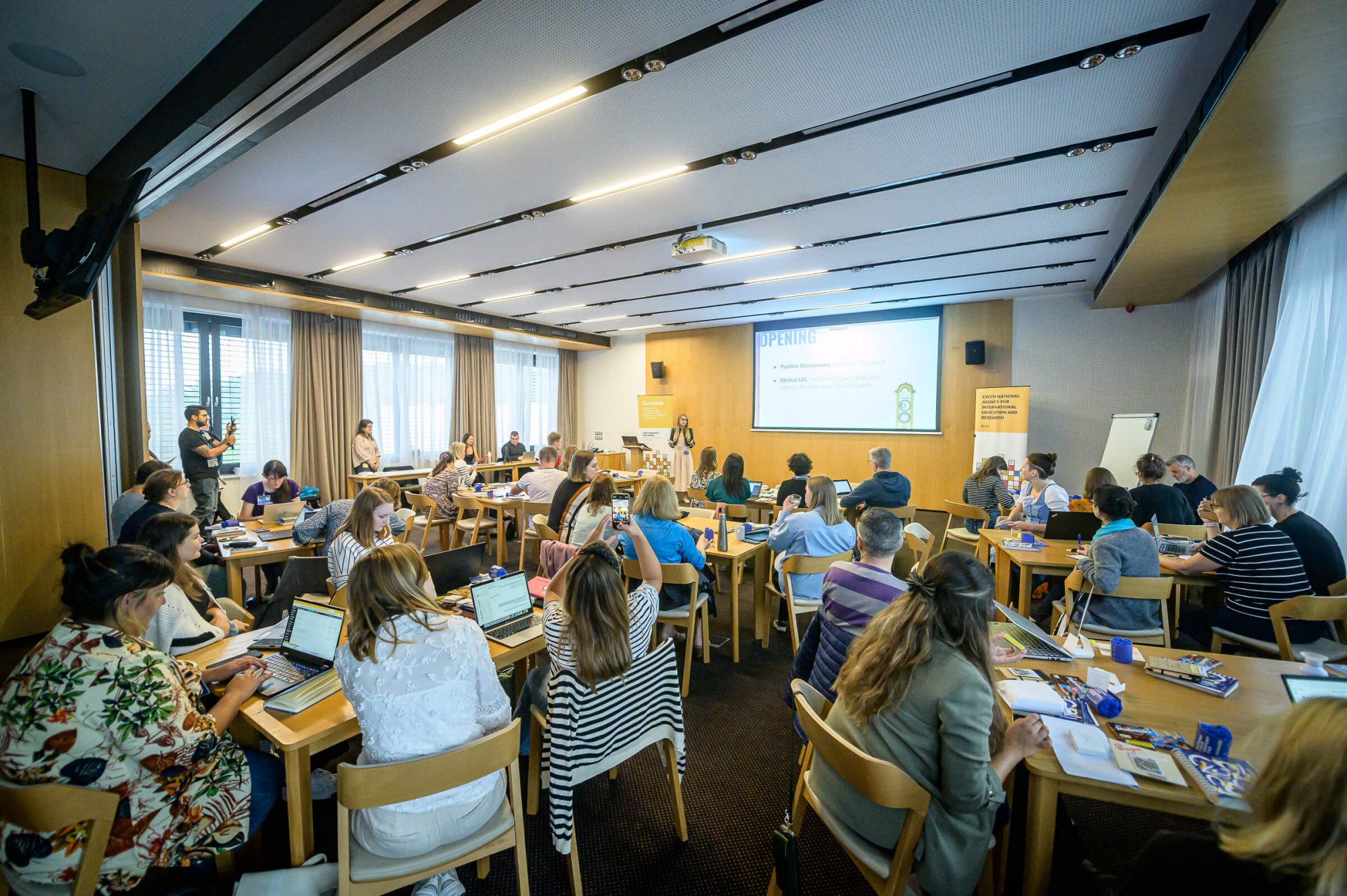 Mezinárodní setkání sítě Eurodesk v doprovodu umělé inteligence a voleb