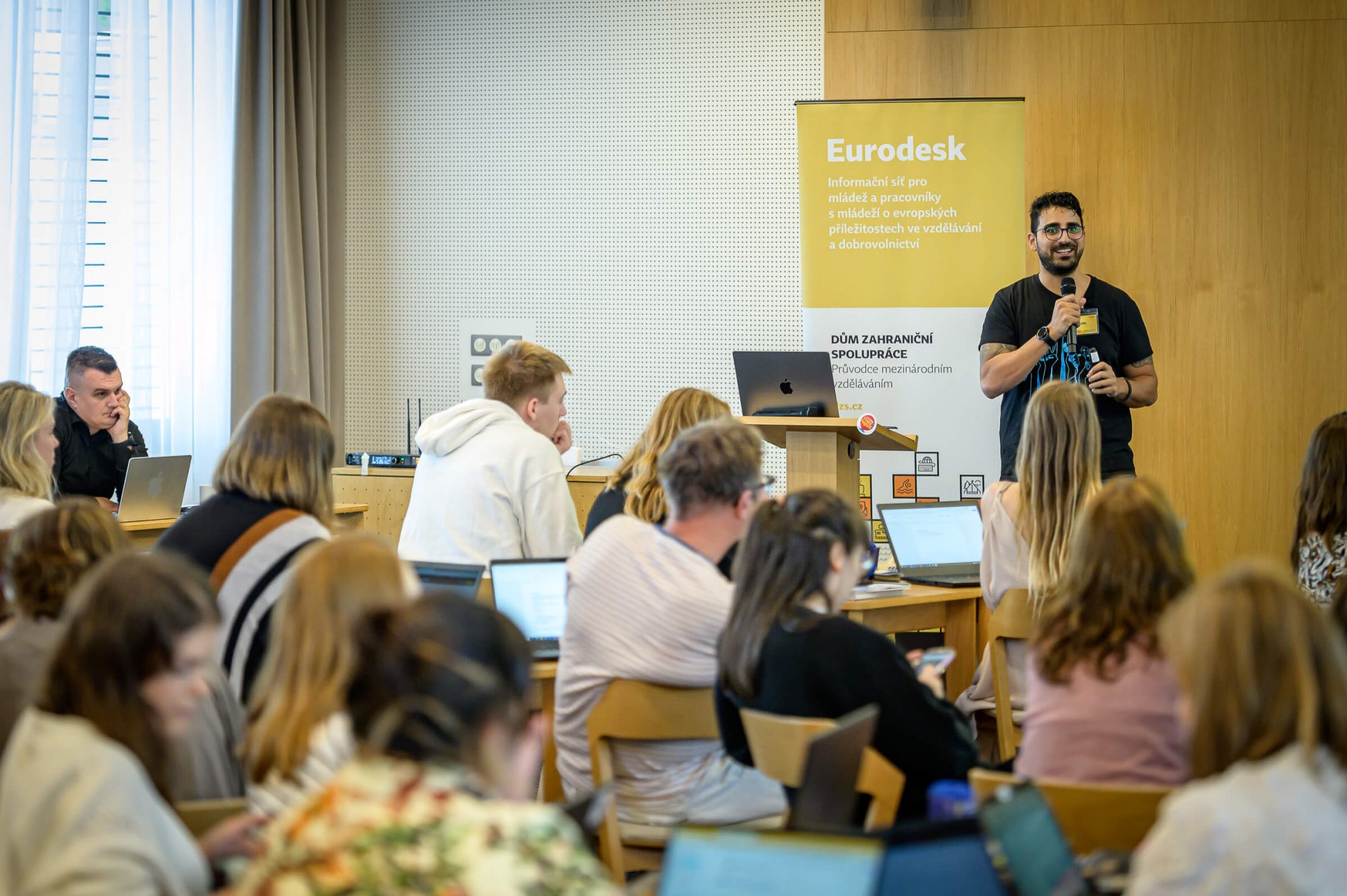 Mezinárodní setkání sítě Eurodesk v doprovodu umělé inteligence a voleb